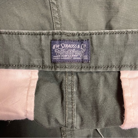 Levi's Cargo Shorts Men's Size 36 Racing Green True Chino Carrier Cotton Ripstop - Picture 8 of 11